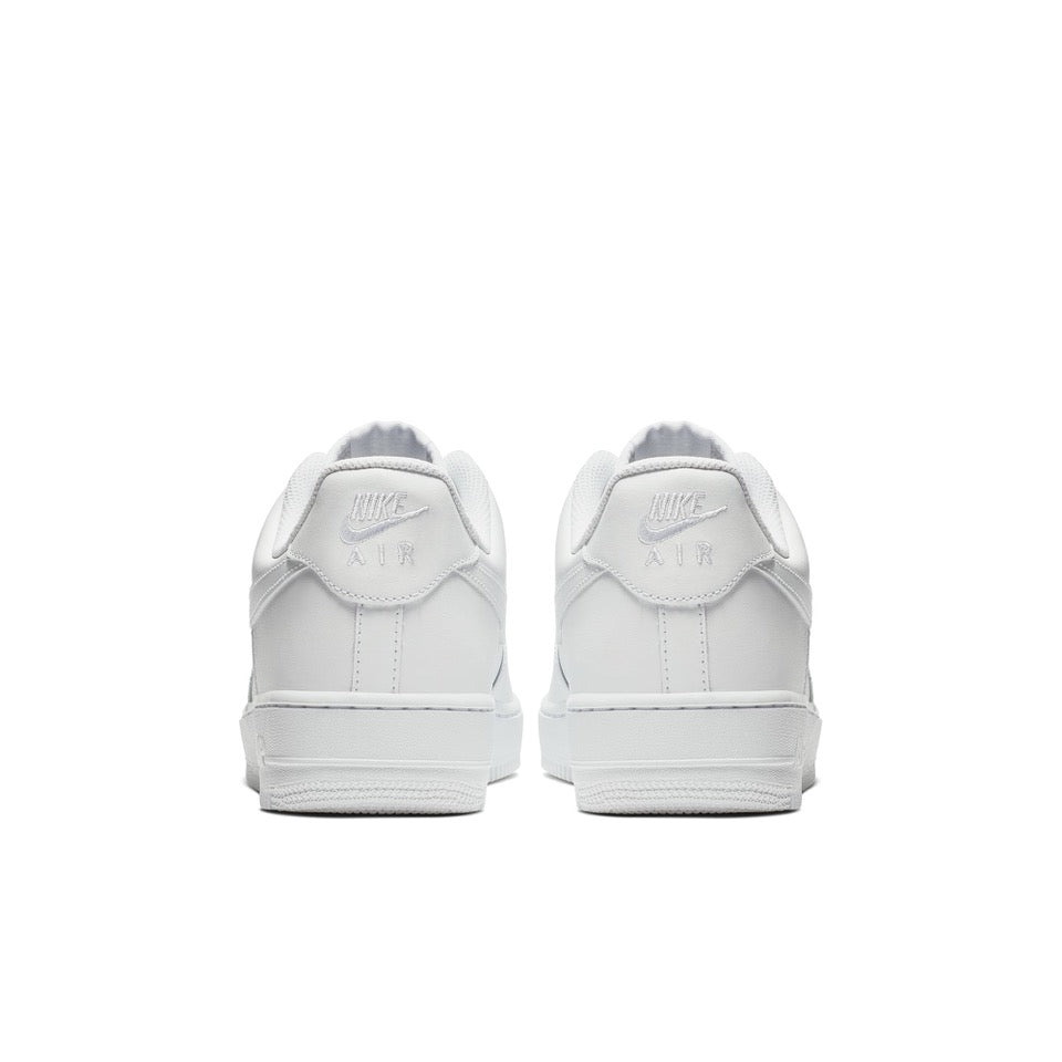NIKE AIR FORCE 1 '07