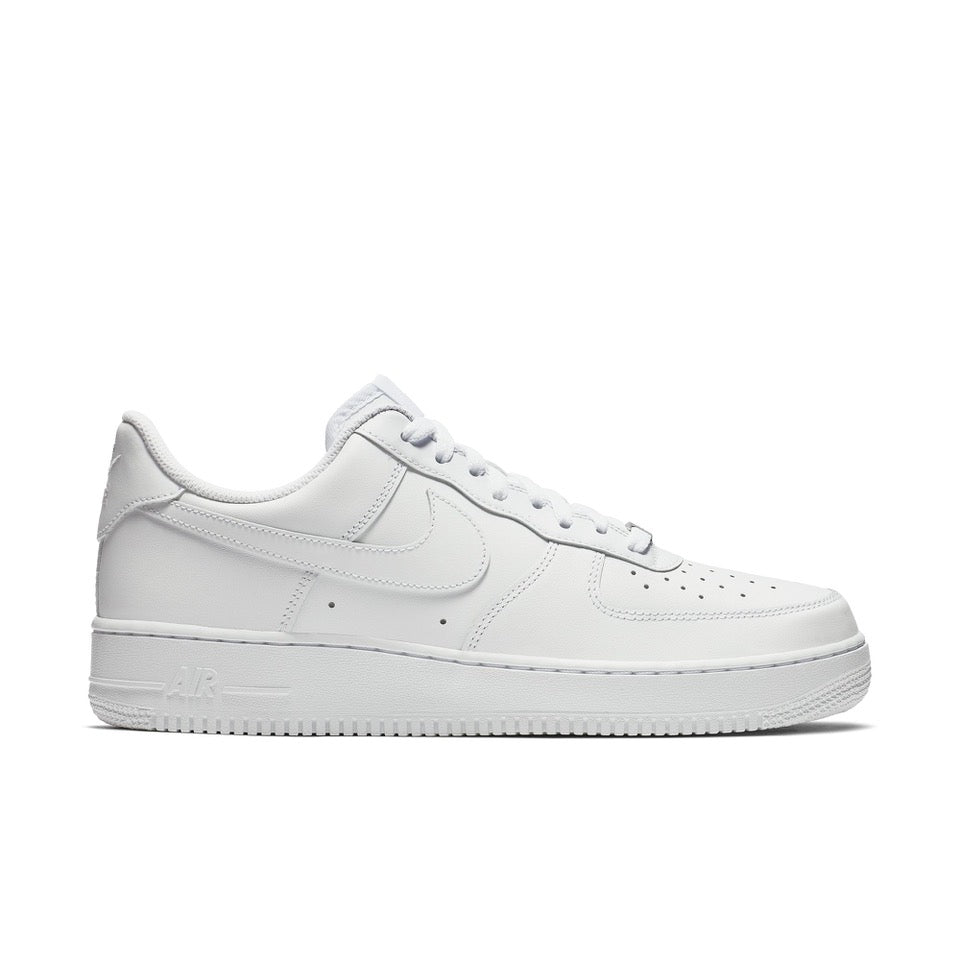 NIKE AIR FORCE 1 '07