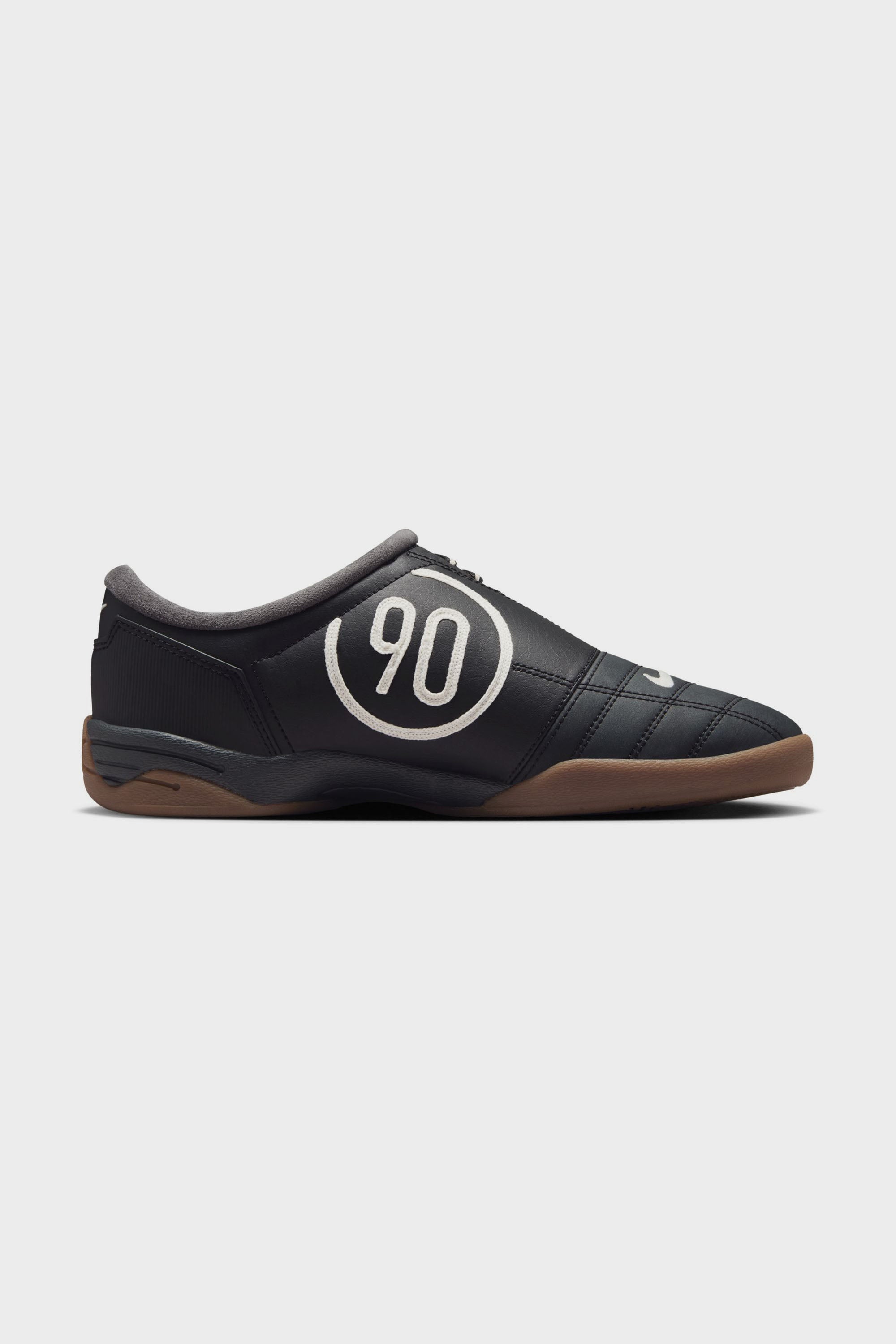 NIKE WMNS TOTAL 90