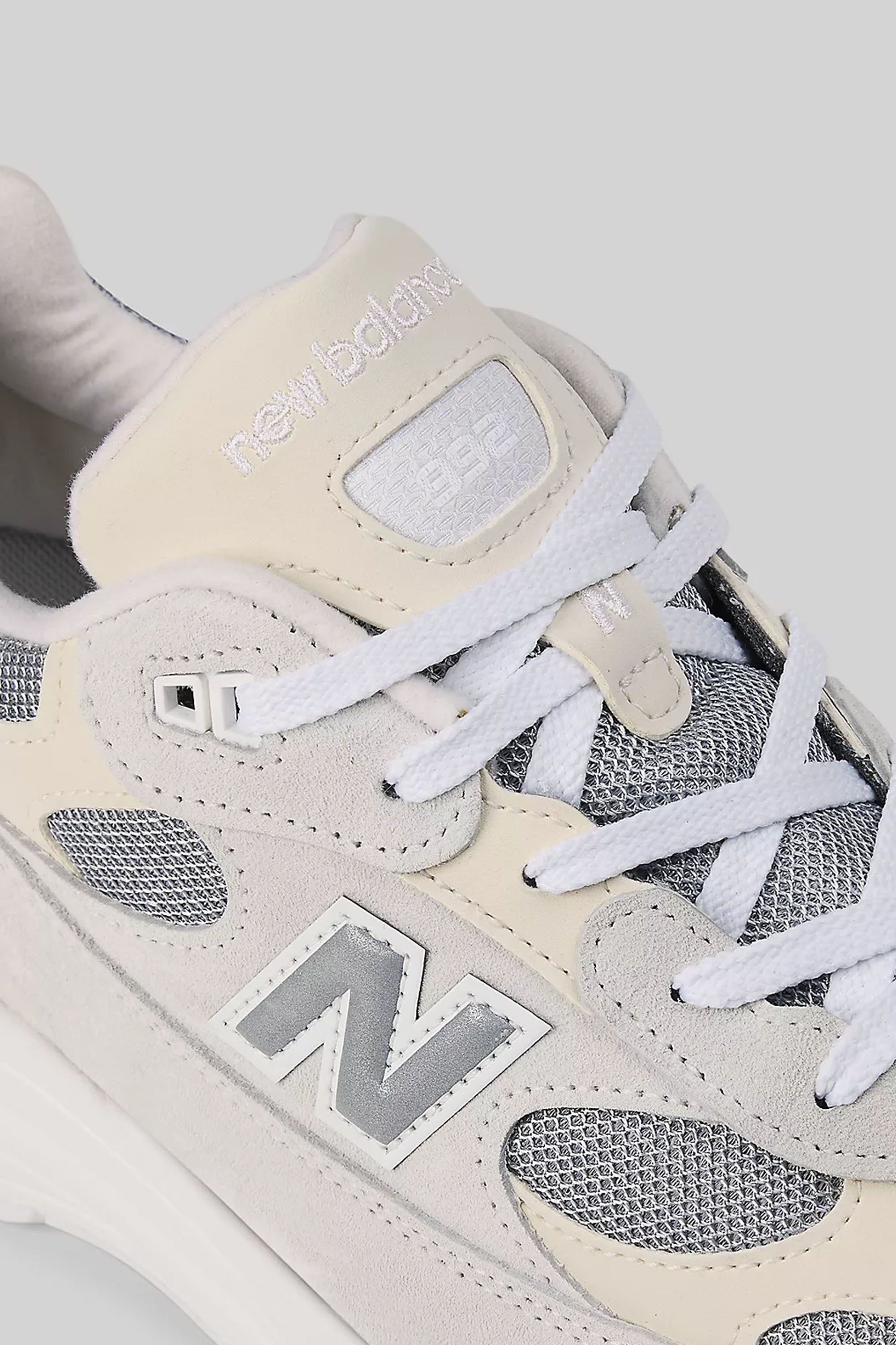 NEW BALANCE U992NC