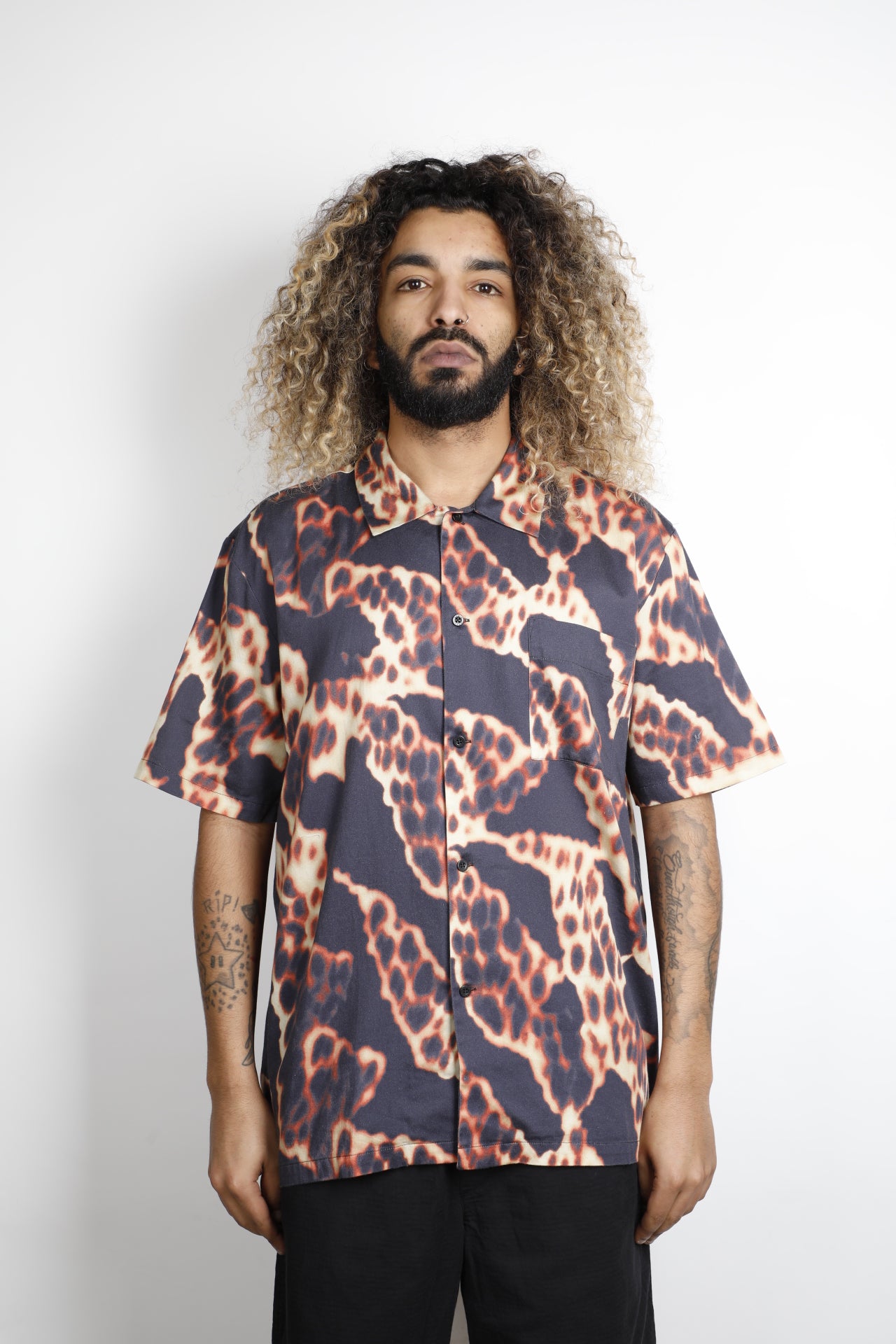 YAKEDO SHIRT SS AOP SATEEN