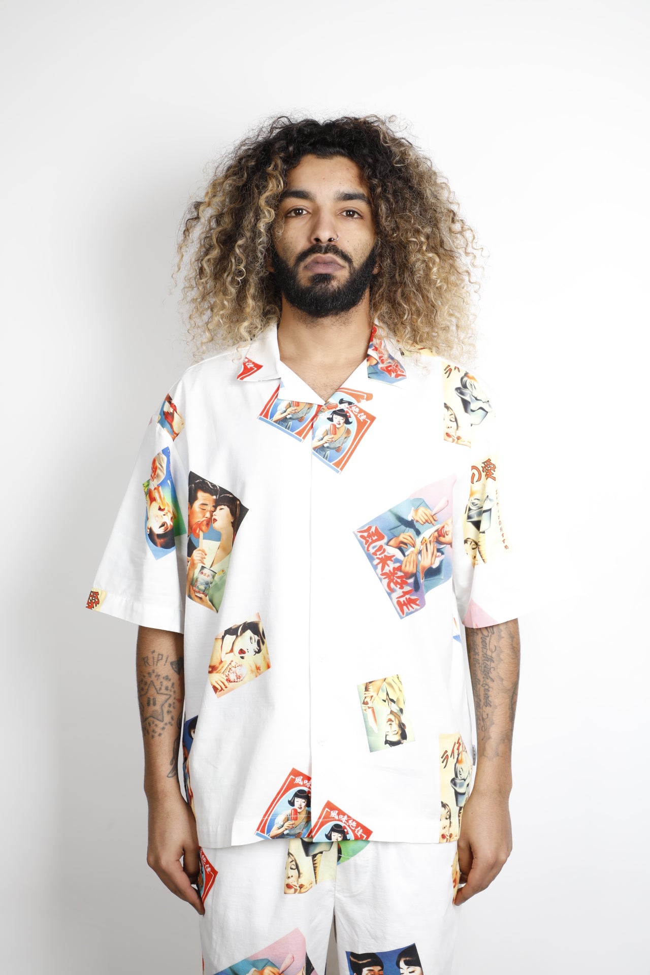 AISUKURIMU SHIRT SS AOP CREPE