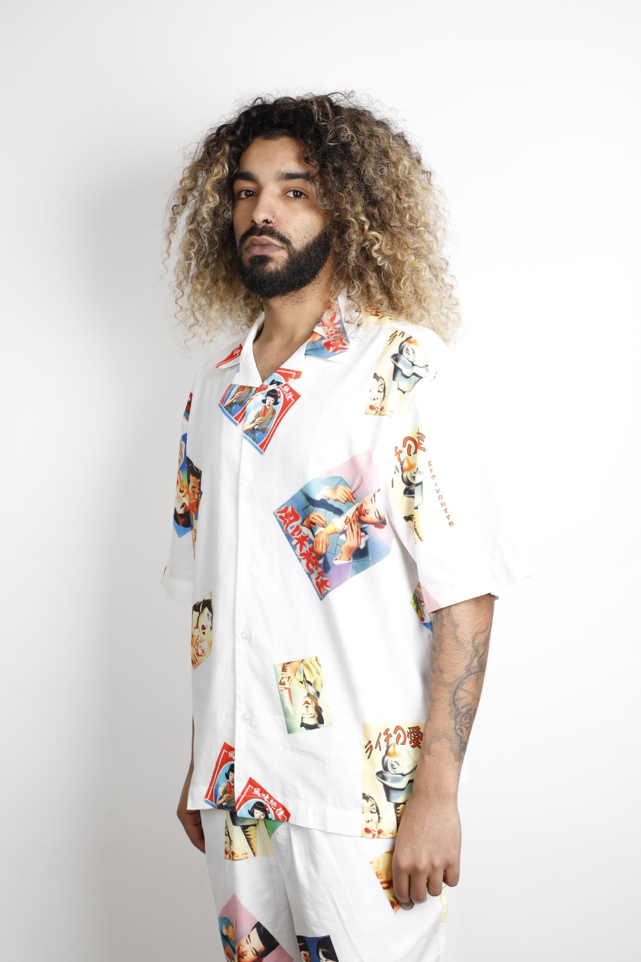 AISUKURIMU SHIRT SS AOP CREPE