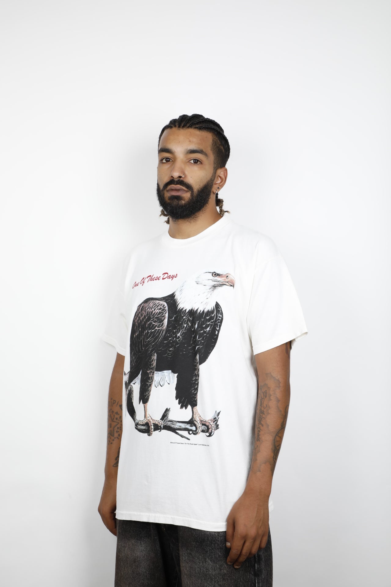 BIRD OF PREY TEE