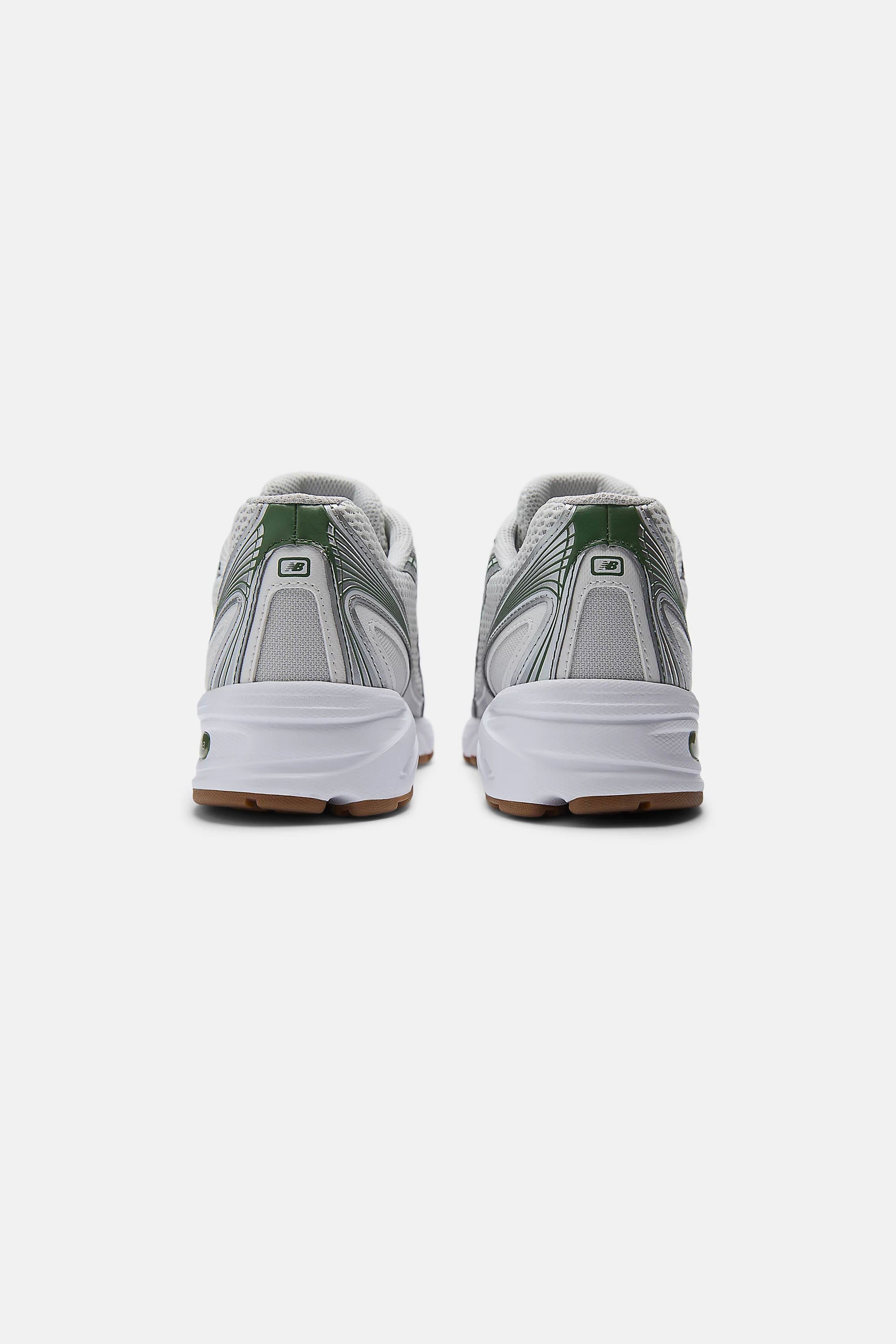NEW BALANCE U740V2