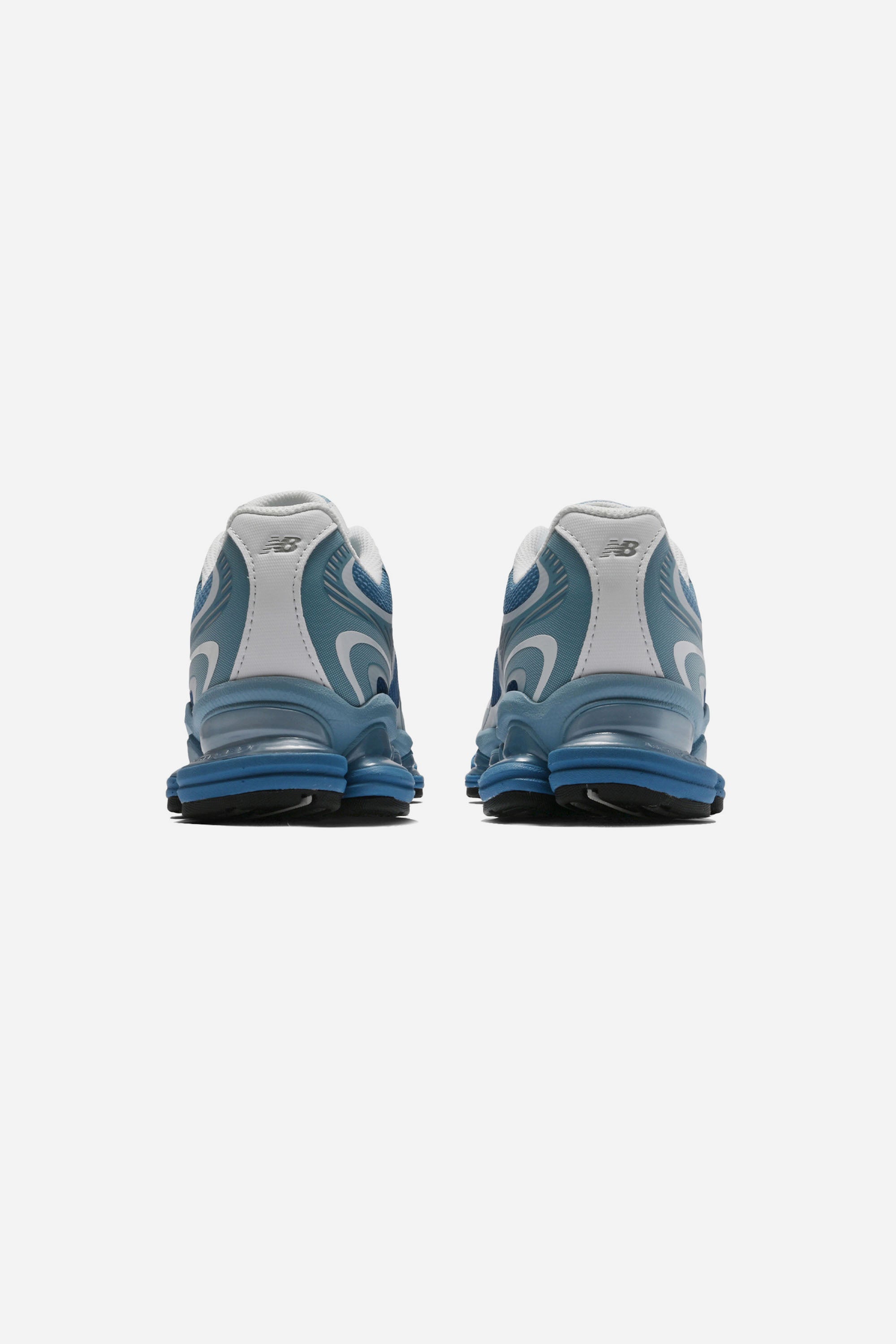 NEW BALANCE U2000V1