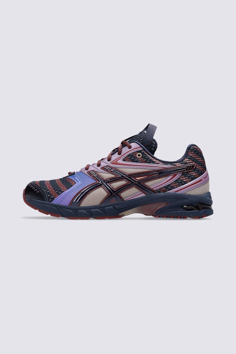 ASICS UB9-S GEL-DS TRAINER 14