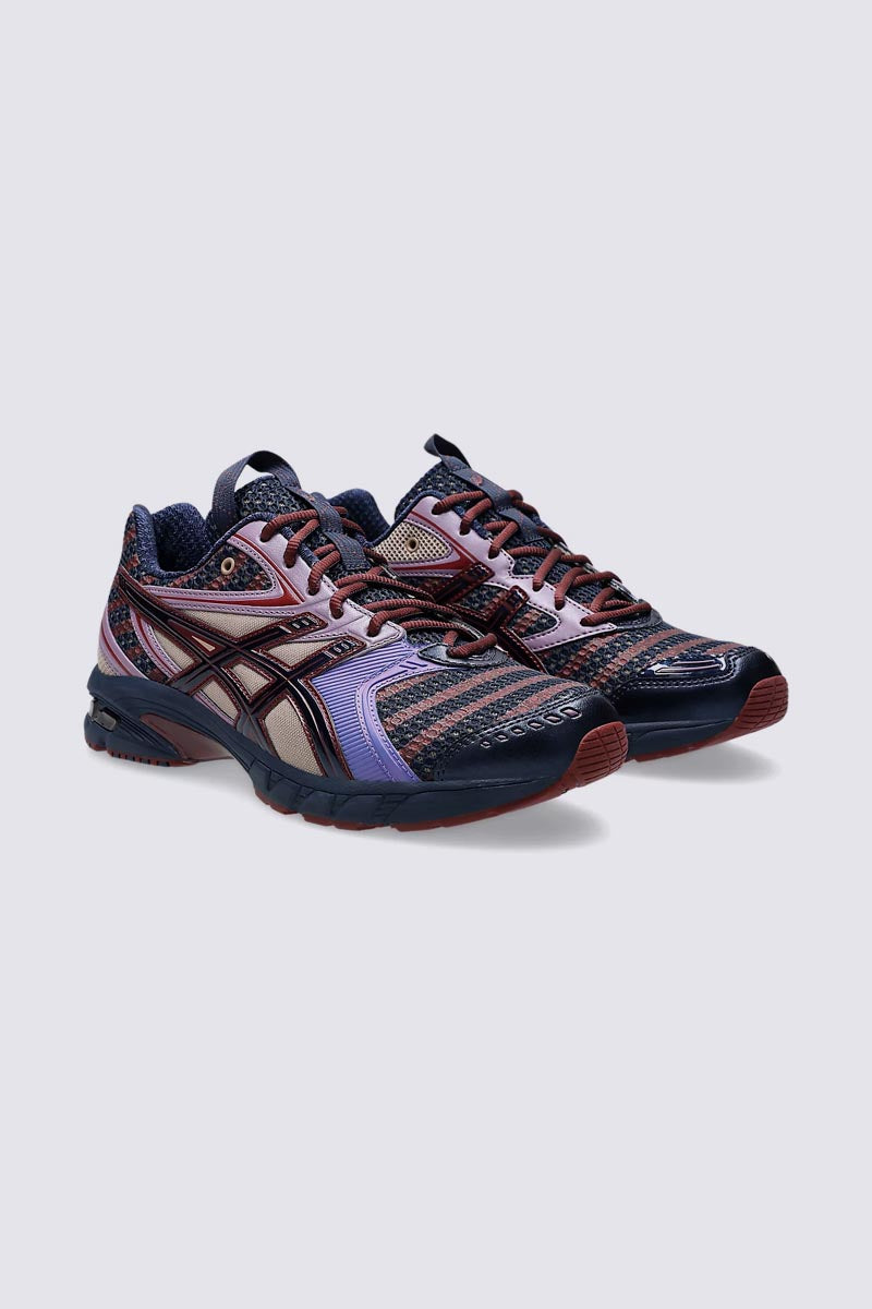 ASICS UB9-S GEL-DS TRAINER 14