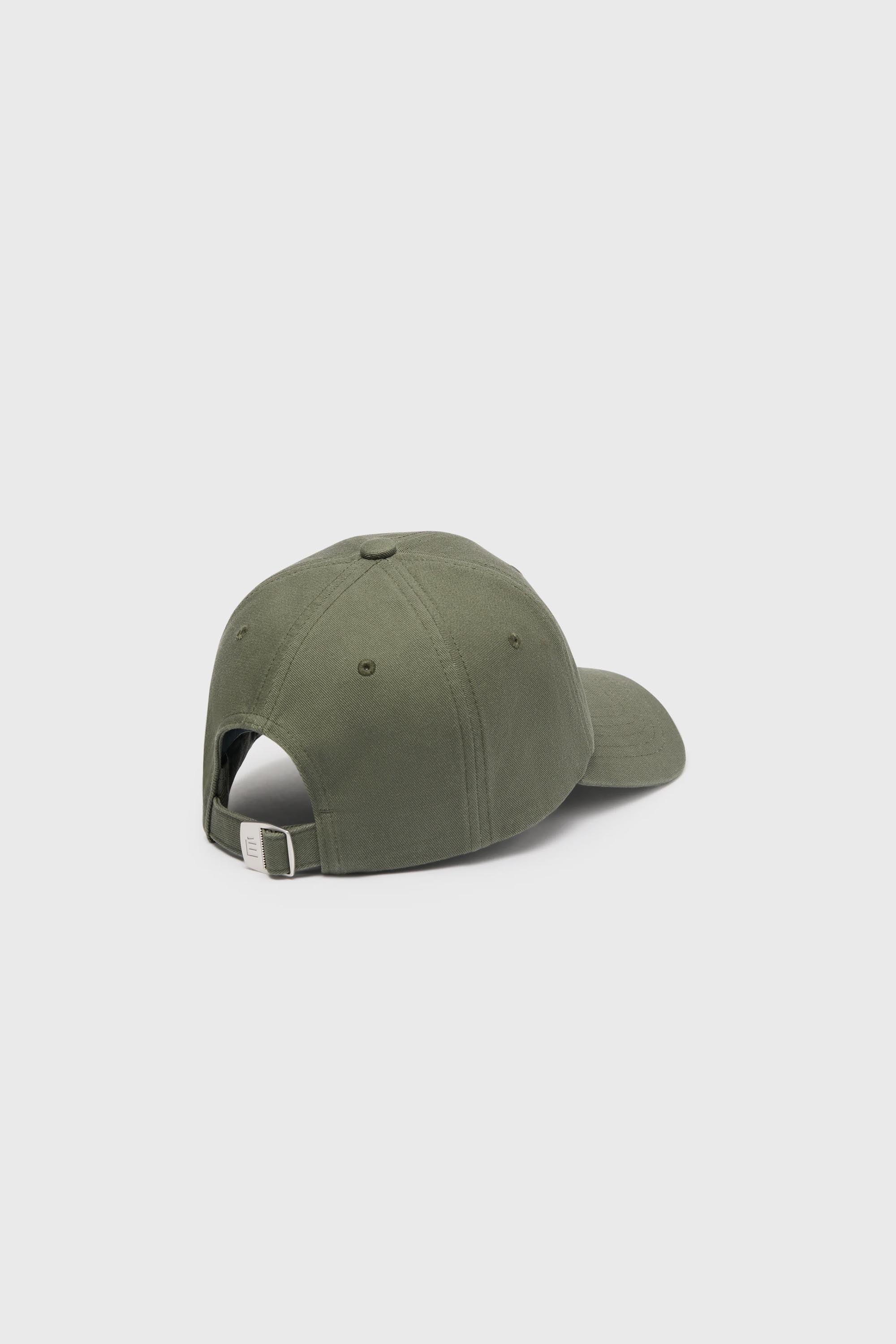 CAP E