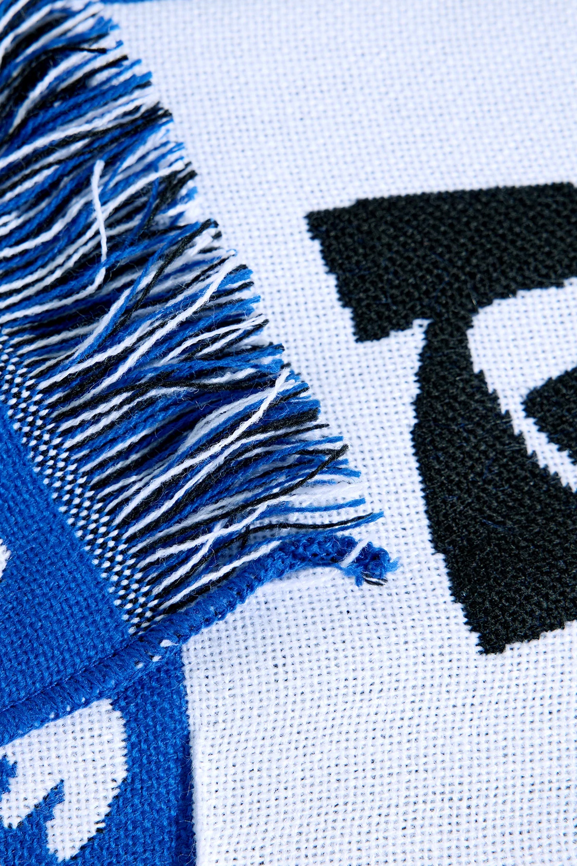 FOOTBALL SCARF