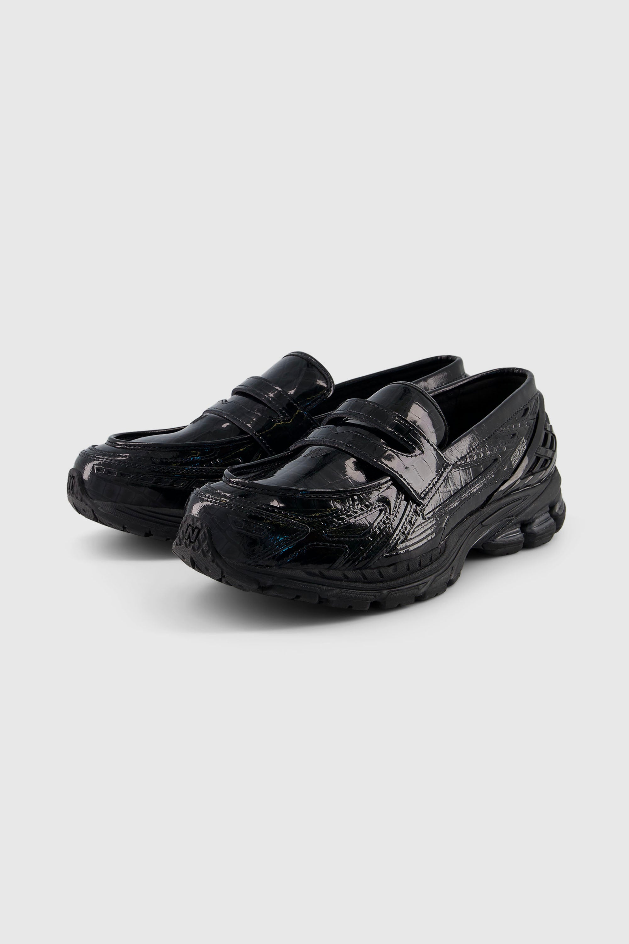 NEW BALANCE 1906L LOAFER "BLACK CROC"