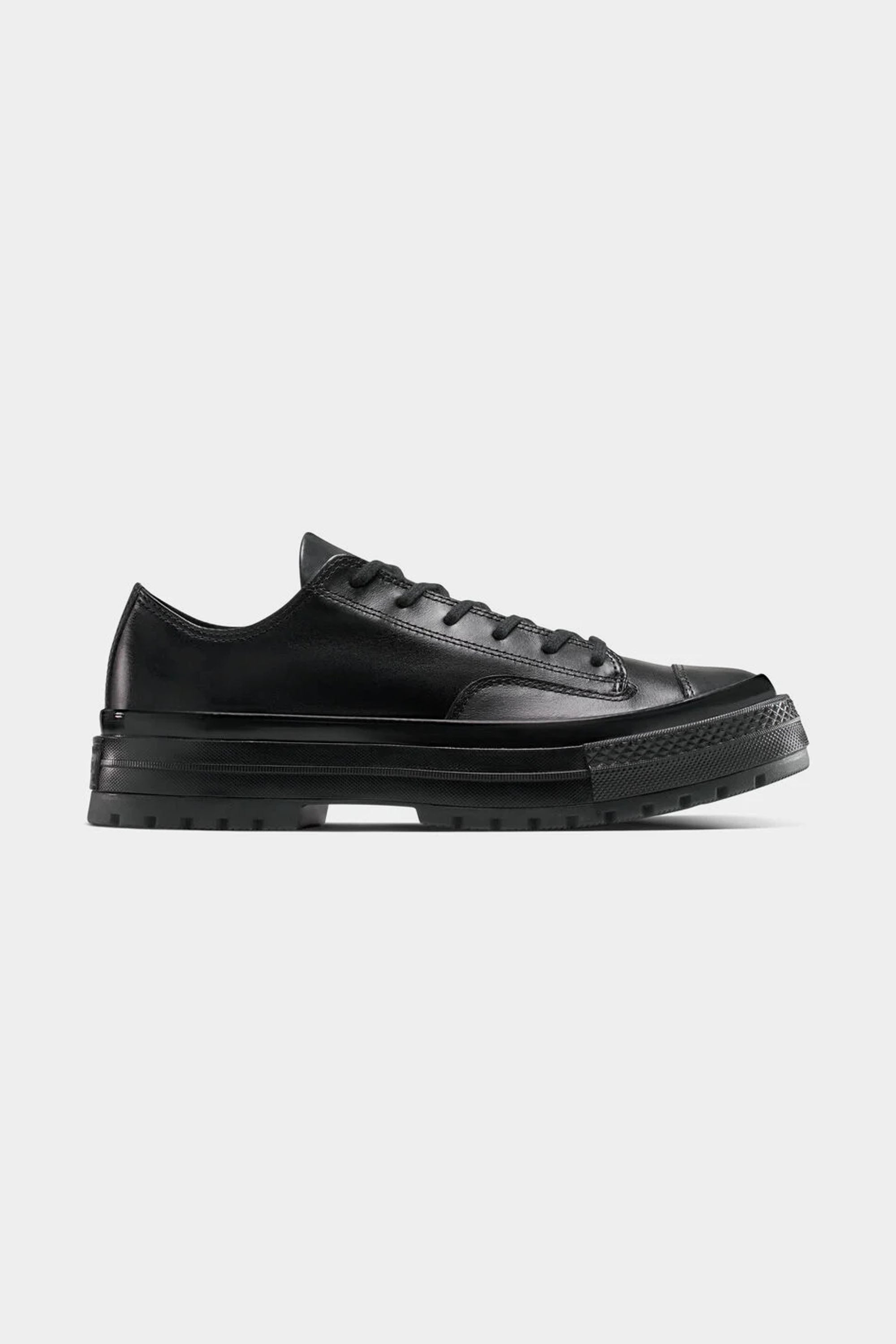 CHUCK 70 NATIONAL OX