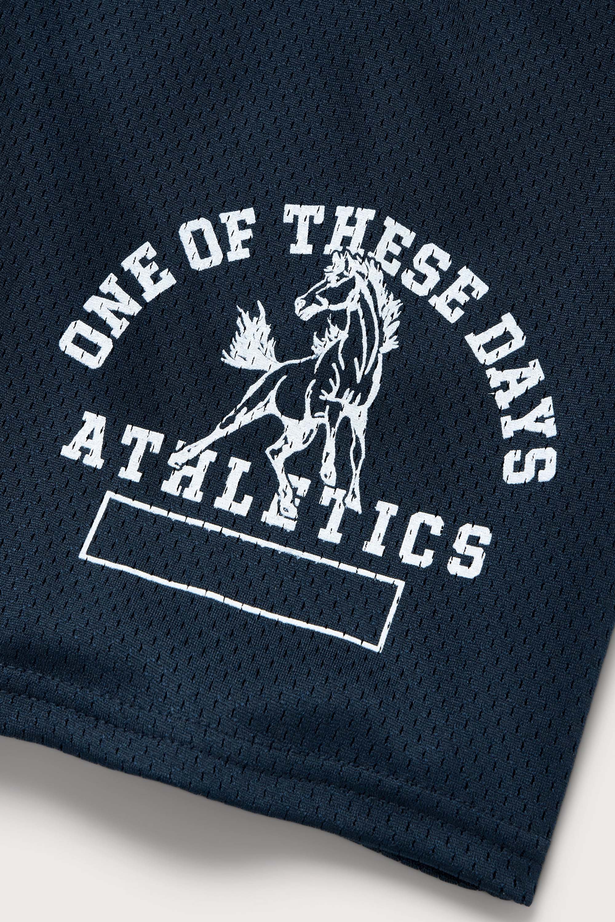 MUSTANG ATHLETICS MESH SHORT