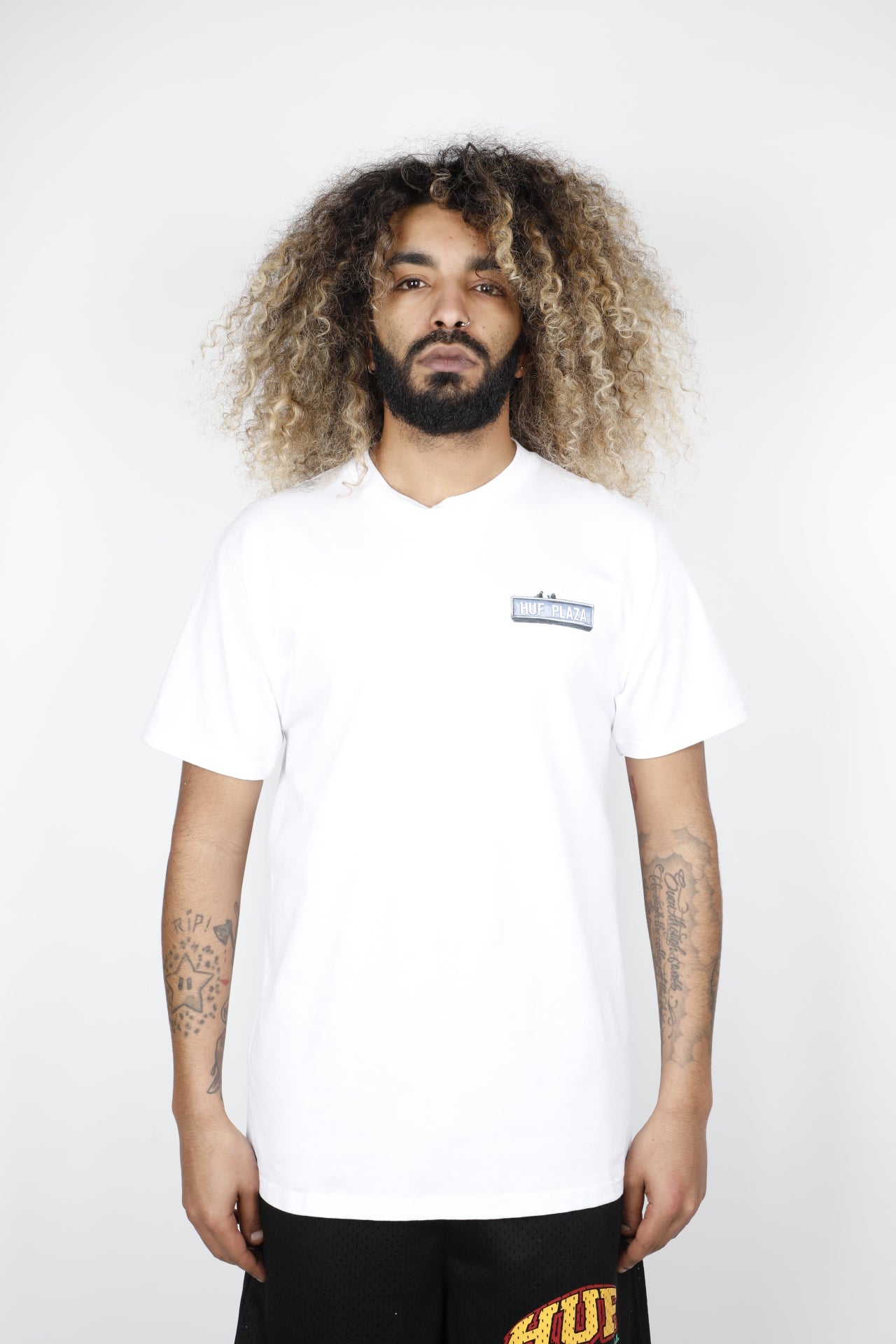 HUF PLAZA T-SHIRT