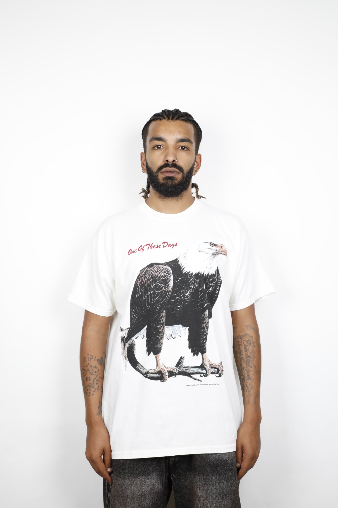 BIRD OF PREY TEE