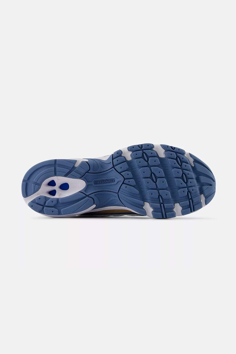 NEW BALANCE U740HB2