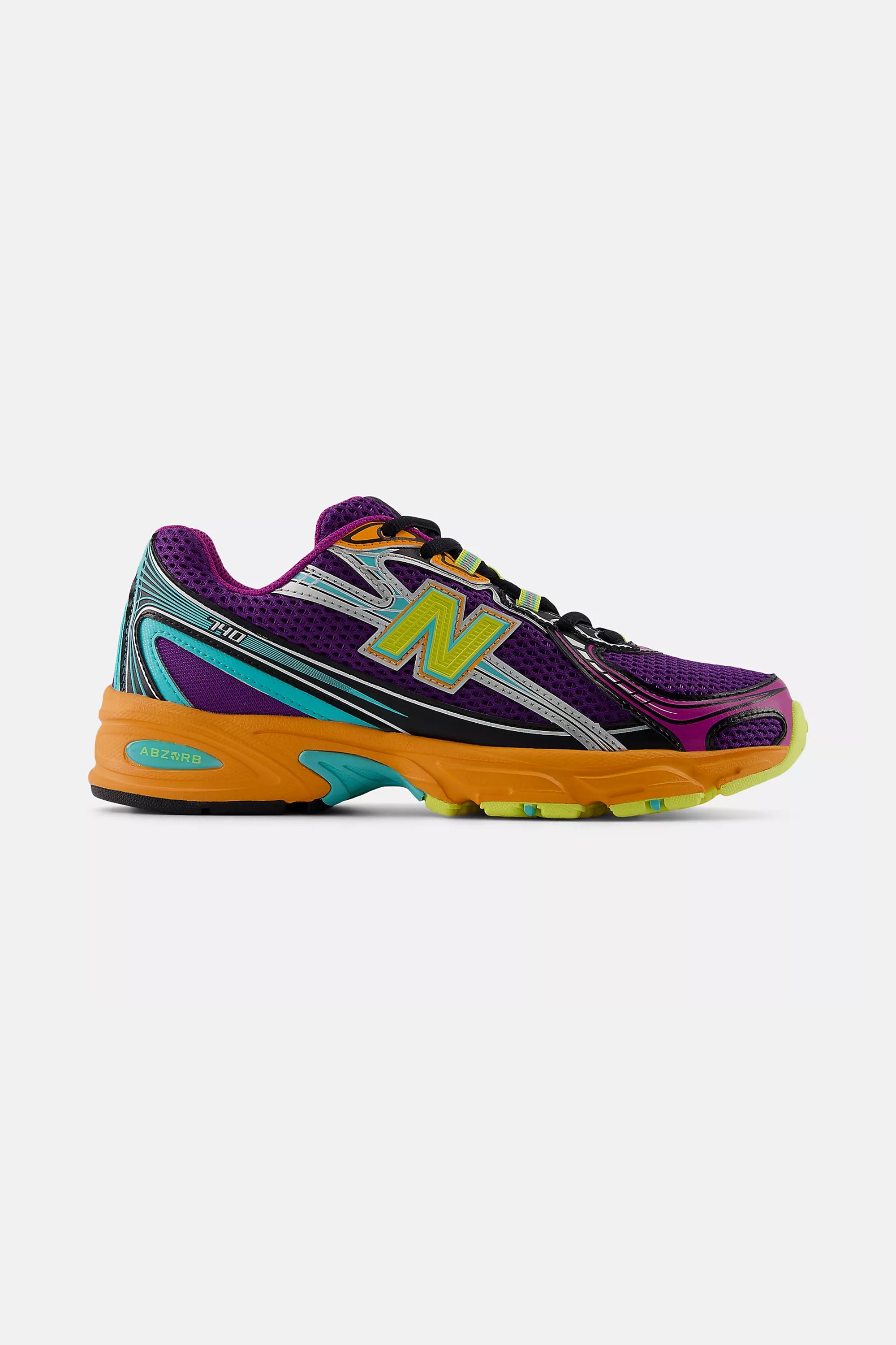 NEW BALANCE U740MC2