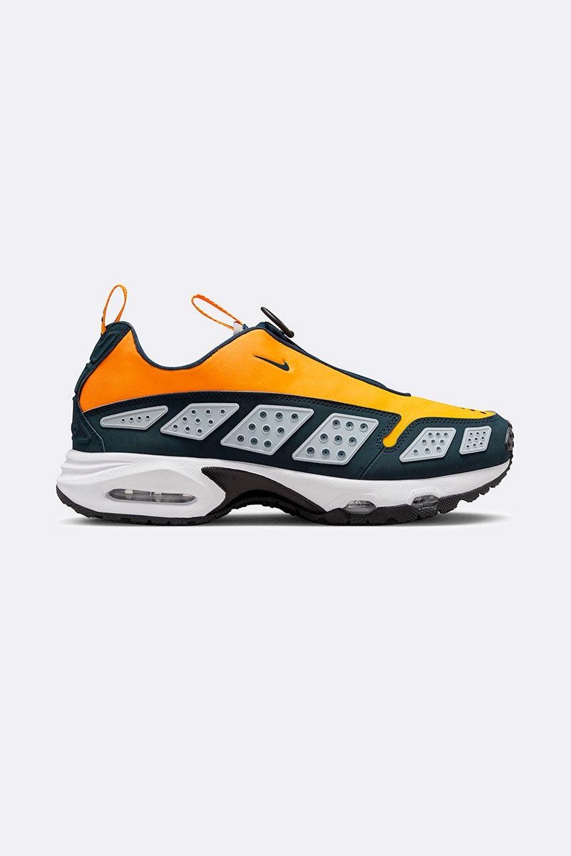 NIKE AIR MAX SNDR