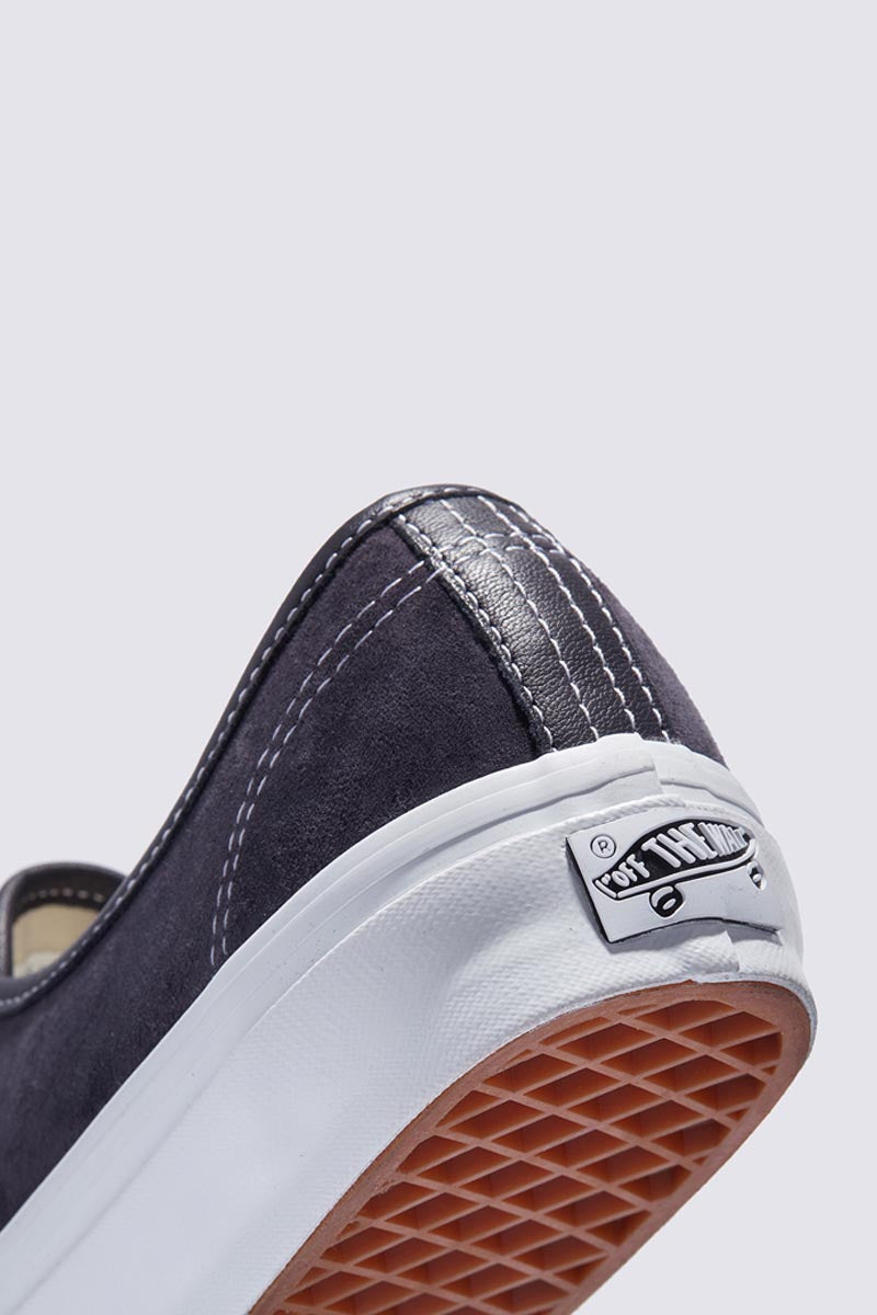 VANS LX Authentic 44 PIG SUEDE NINE IRON